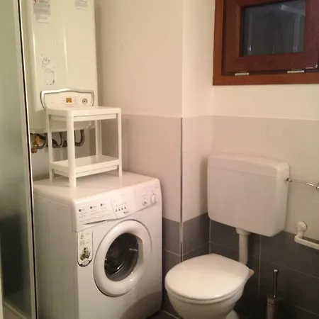 Apartman Mansarda Dora *