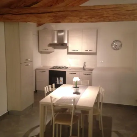 Mansarda Dora Apartman Nus
